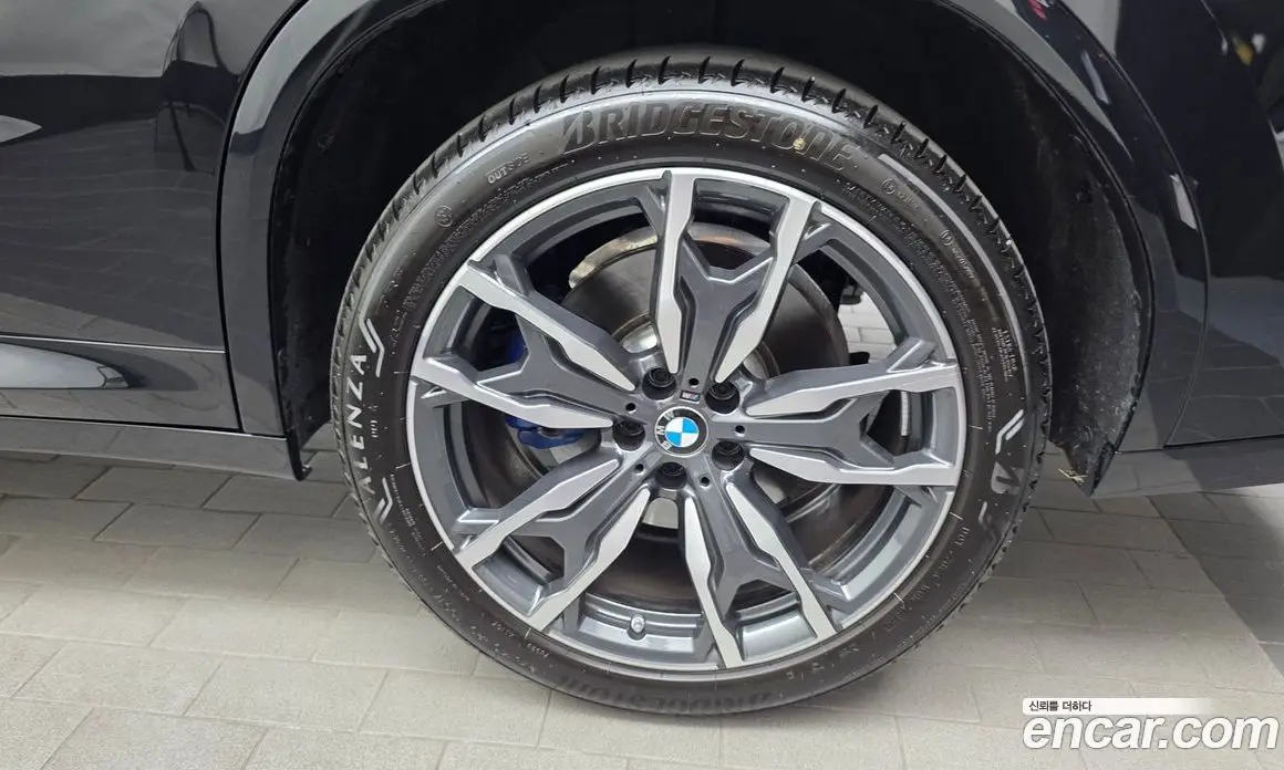 BMW X4 2025 2.0 автомат (гидро), фото 7