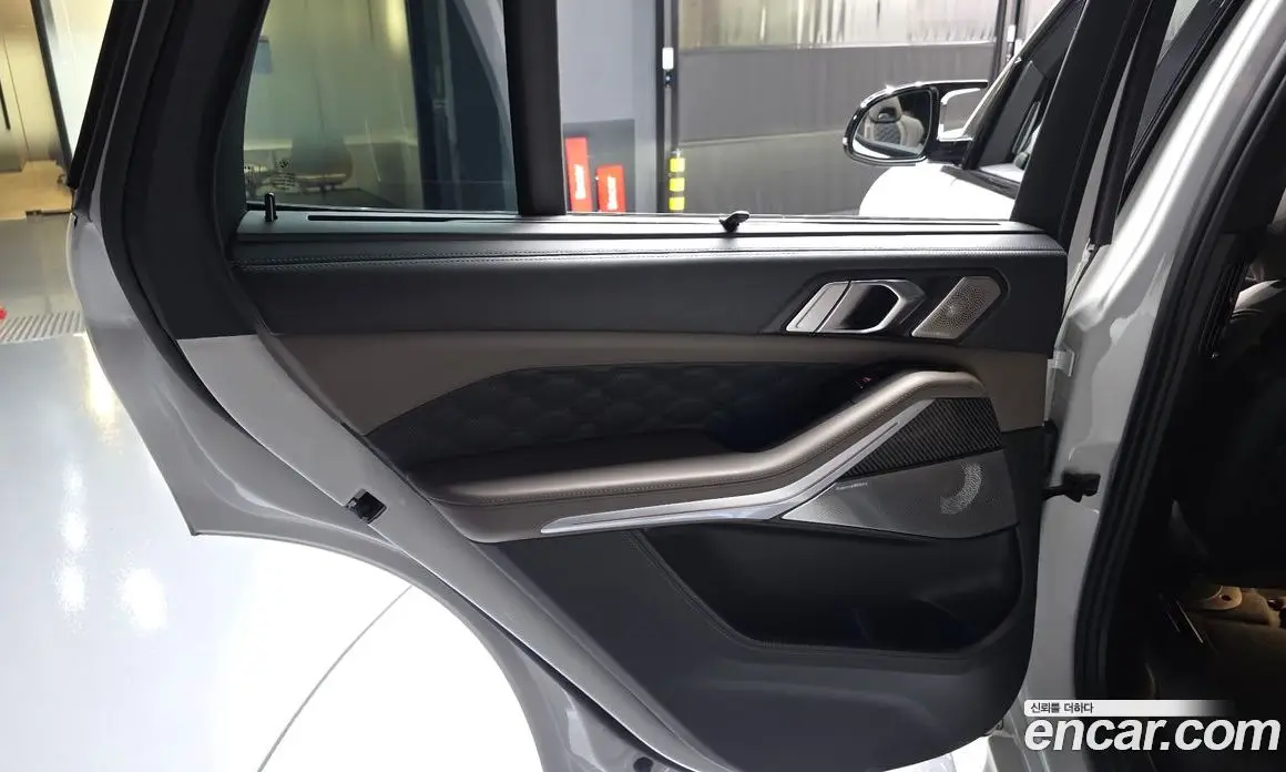 BMW X5M 2022 4.4 автомат (гидро), фото 15