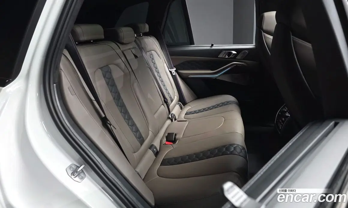BMW X5M 2022 4.4 автомат (гидро), фото 18