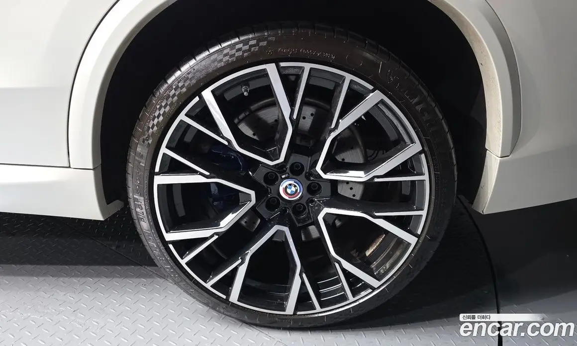 BMW X5M 2022 4.4 автомат (гидро), фото 5