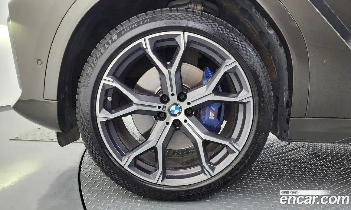 BMW X6 2021 3.0 автомат (гидро), фото 5