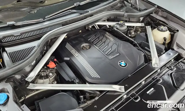 BMW X6 2021 3.0 автомат (гидро), миниатюра 6