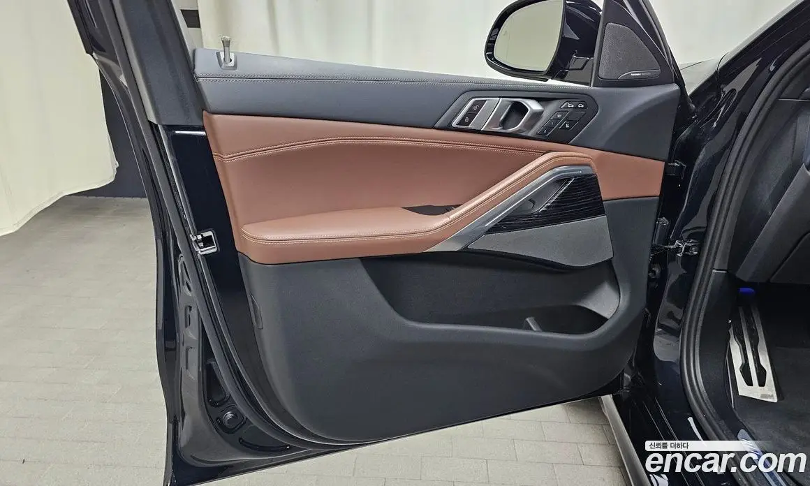 BMW X6 2024 3.0 автомат (гидро), фото 14