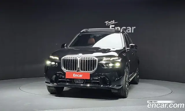 BMW X7 2023 3.0 автомат (гидро), миниатюра 3