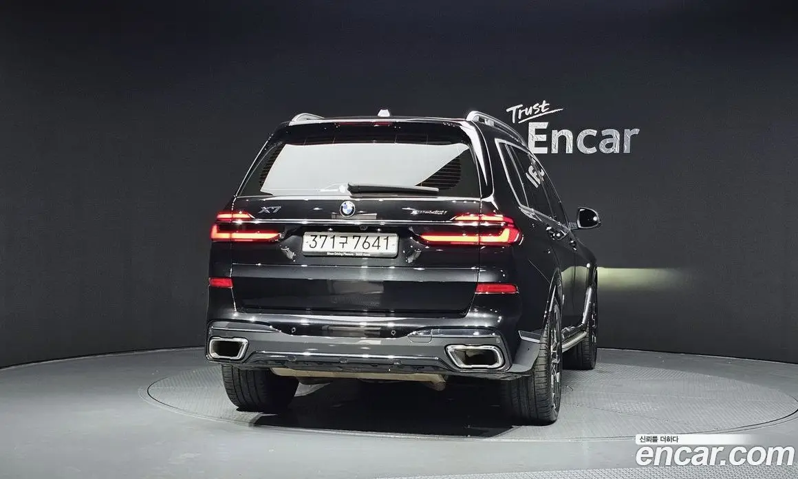 BMW X7 2023 3.0 автомат (гидро), фото 4