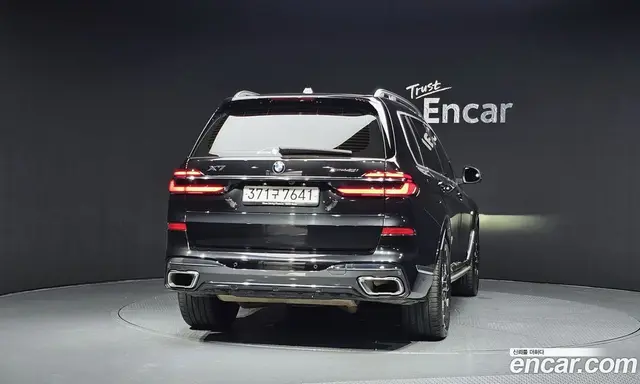 BMW X7 2023 3.0 автомат (гидро), миниатюра 4