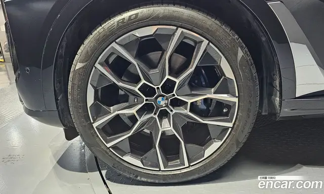 BMW X7 2023 3.0 автомат (гидро), миниатюра 5