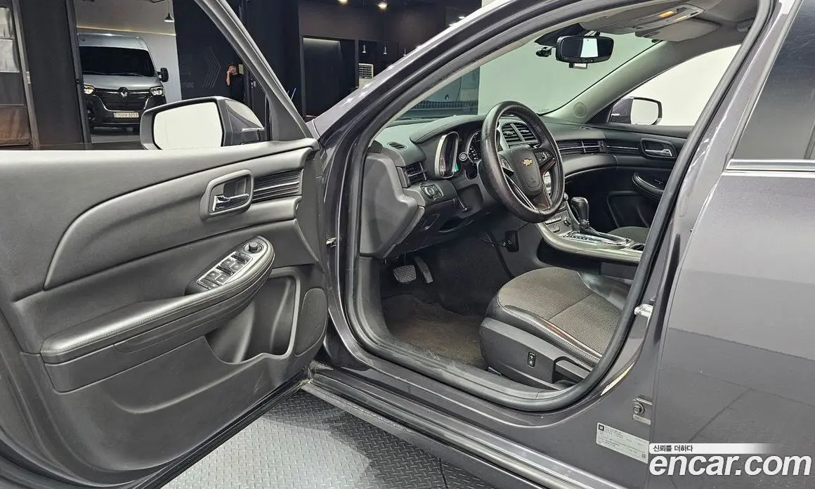 Chevrolet Malibu 2015 2.0 автомат (гидро), фото 13