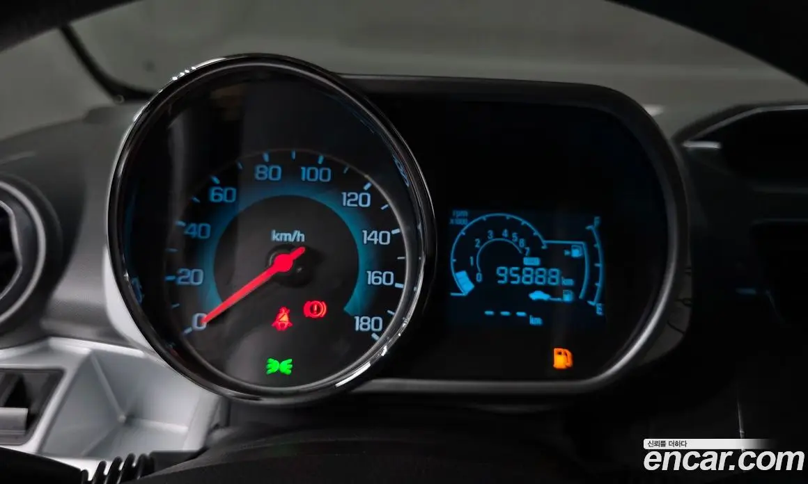 Chevrolet Spark 2014 1.0 автомат (гидро), фото 8