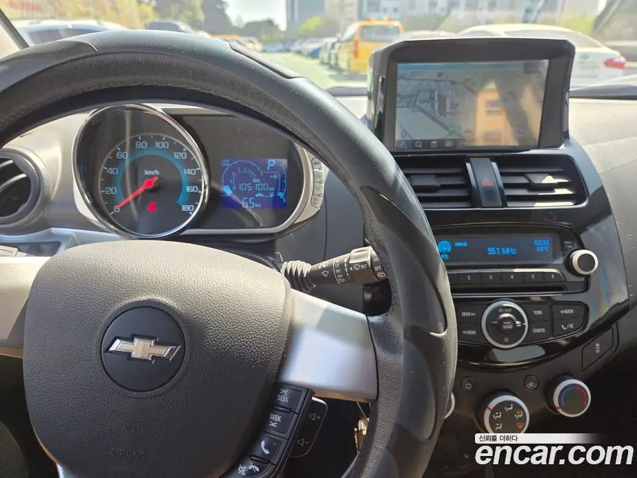 Chevrolet Spark 2015 1.0 автомат (гидро), фото 10