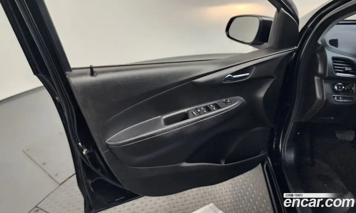 Chevrolet Spark 2018 1.0 автомат (гидро), фото 14