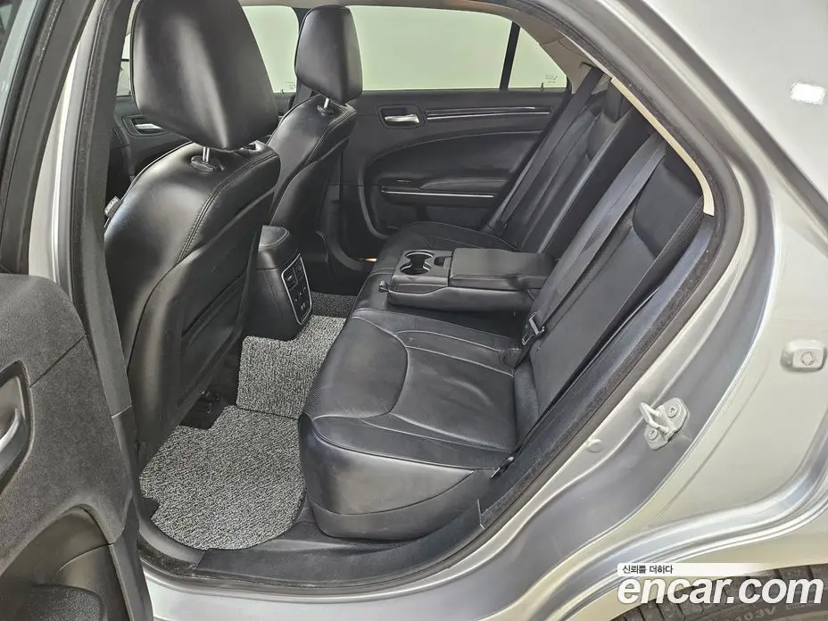 Chrysler 300C 2016 3.6 автомат (гидро), фото 12 Chrysler 300C 2016 3.6 автомат (гидро), фото 12