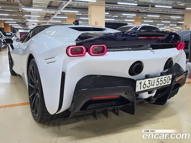 Ferrari SF90 2021 4.0 автомат (гидро), миниатюра 5