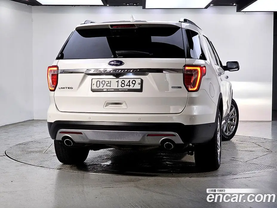 Ford Explorer 2017 2.3 автомат (гидро), фото 3