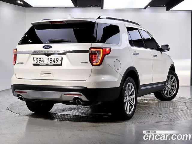 Ford Explorer 2017 2.3 автомат (гидро), миниатюра 4