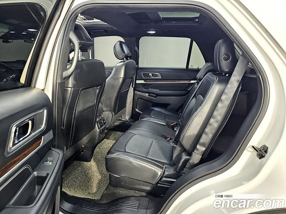 Ford Explorer 2017 2.3 автомат (гидро), фото 8