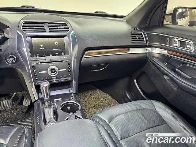 Ford Explorer 2017 2.3 автомат (гидро), миниатюра 9