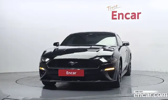 Ford Mustang 2022 2.3 автомат (гидро), миниатюра 3