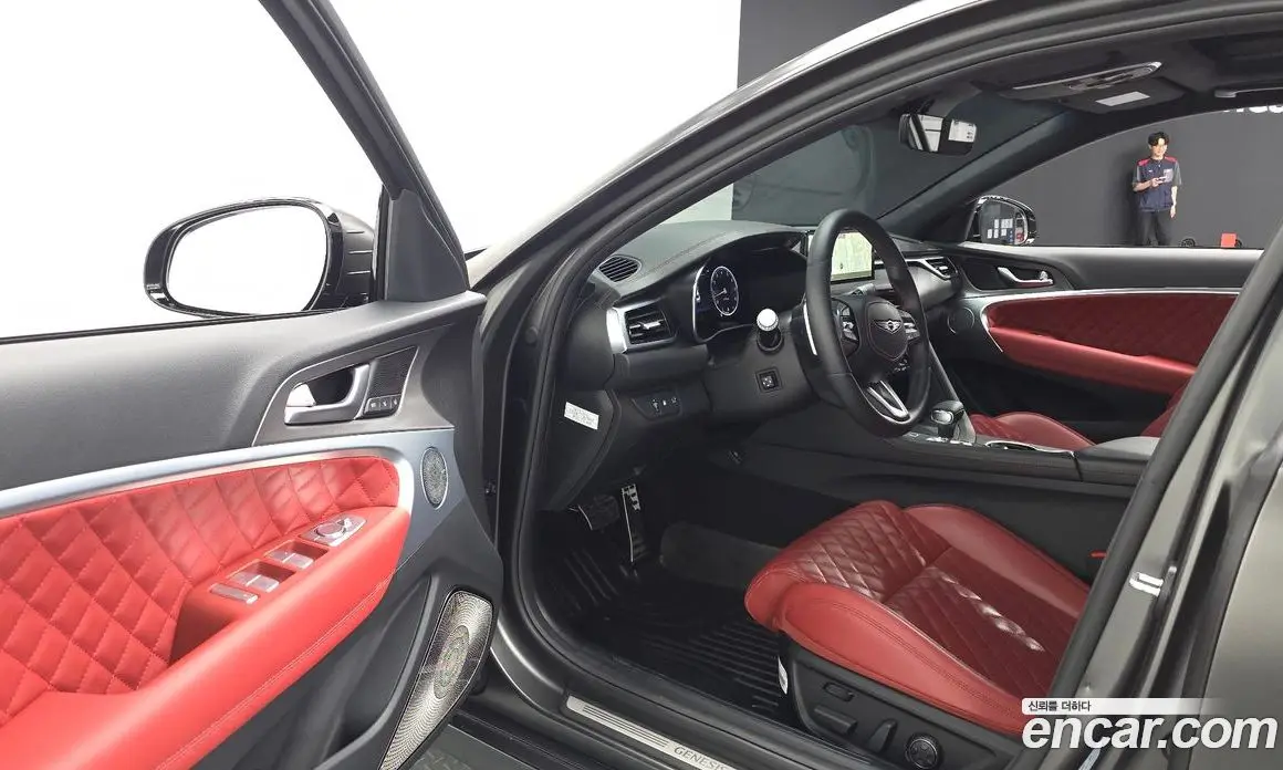 Genesis G70 2023 3.3 автомат (гидро), фото 13