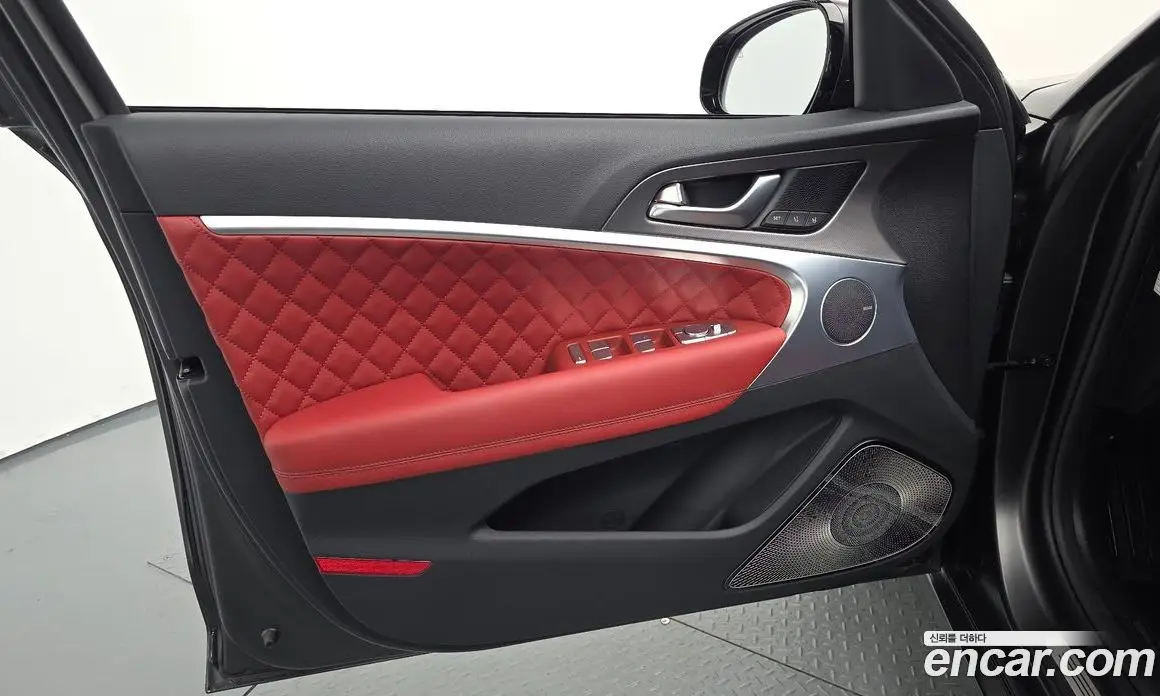 Genesis G70 2023 3.3 автомат (гидро), фото 14