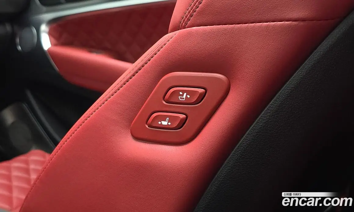 Genesis G70 2023 3.3 автомат (гидро), фото 29