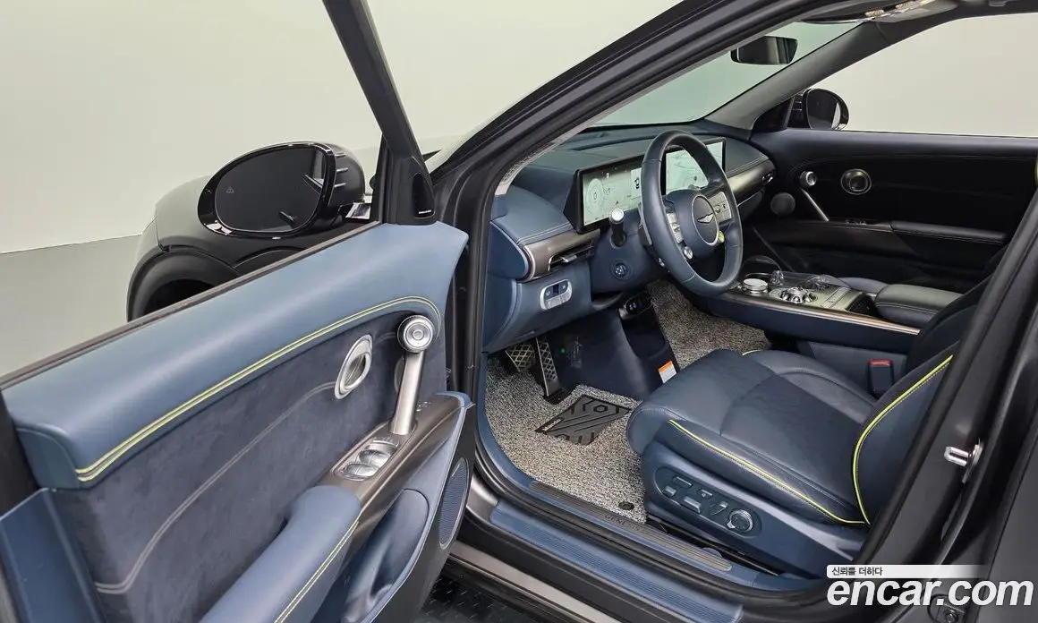 Genesis GV60 2022 0.1 автомат (гидро), фото 13