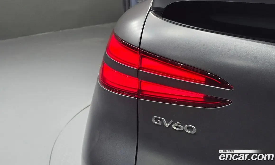 Genesis GV60 2022 0.1 автомат (гидро), фото 9