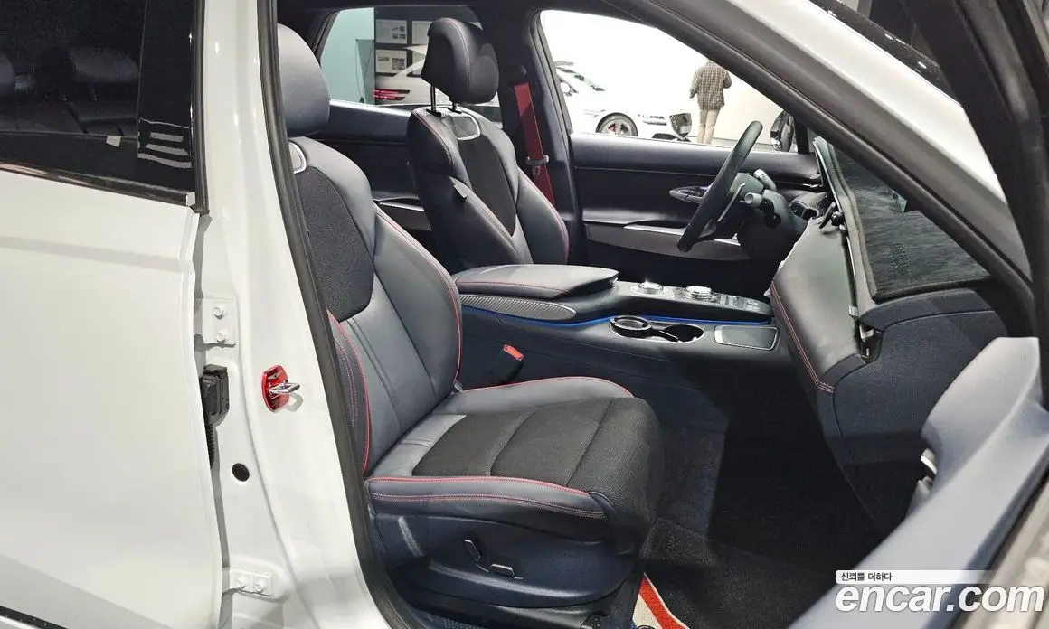 Genesis GV70 2021 2.5 автомат (гидро), фото 18