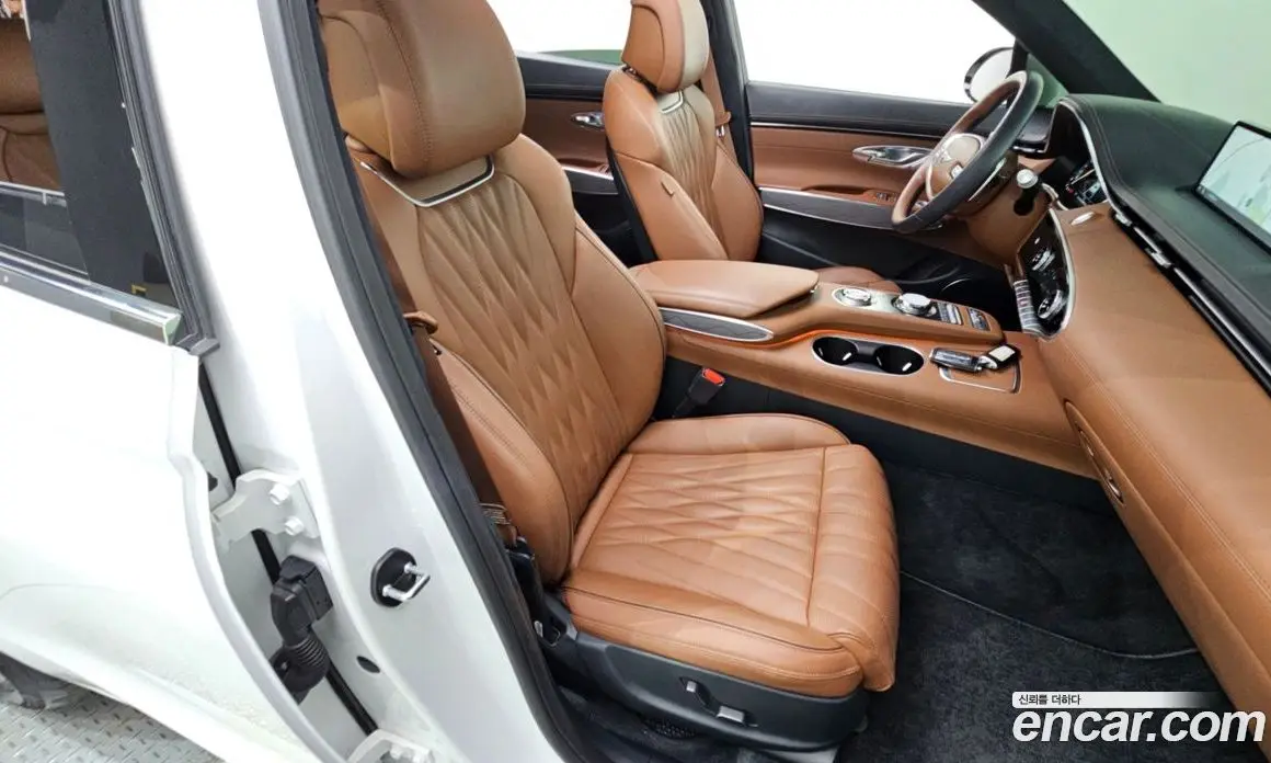 Genesis GV70 2023 2.5 автомат (гидро), фото 24