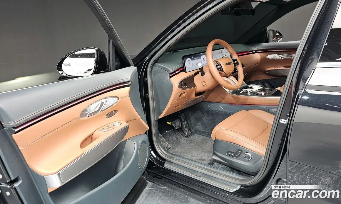 Genesis GV70 2025 2.5 автомат (гидро), фото 13