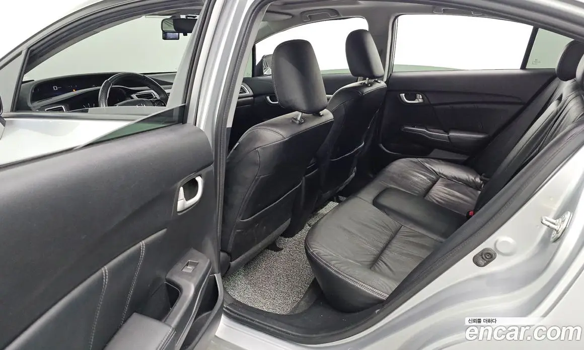 Honda Civic 2015 1.8 автомат (гидро), фото 11