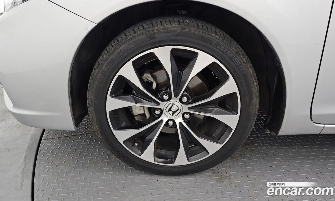 Honda Civic 2015 1.8 автомат (гидро), фото 5