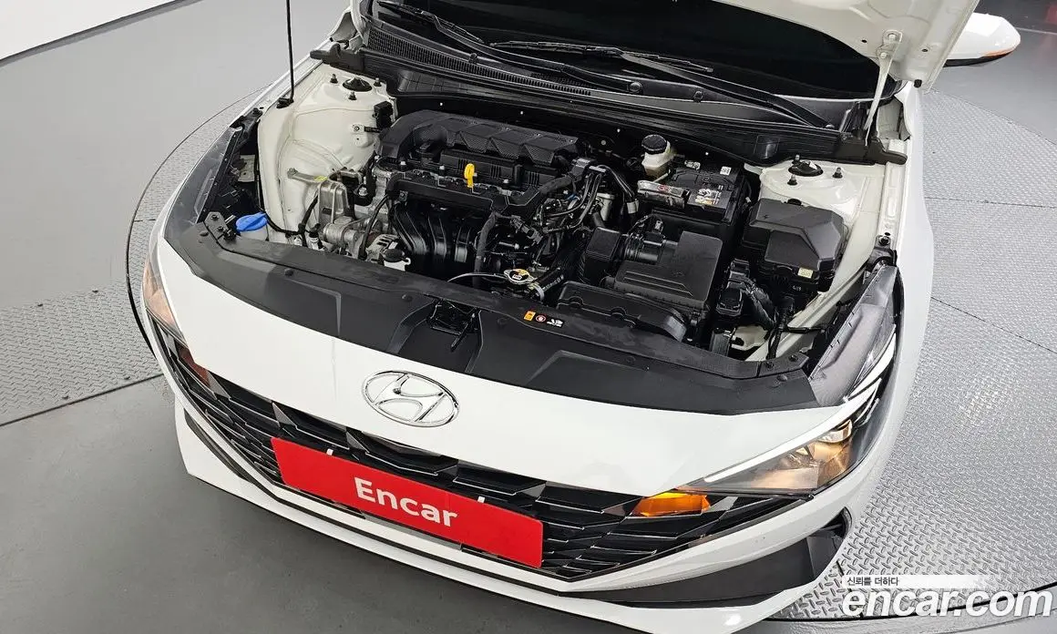 Hyundai Avante 2022 1.6 автомат (гидро), фото 6
