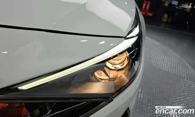 Hyundai Avante 2022 1.6 автомат (гидро), миниатюра 8