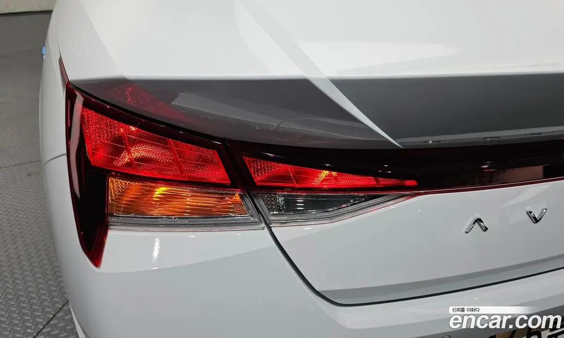 Hyundai Avante 2022 1.6 автомат (гидро), фото 9