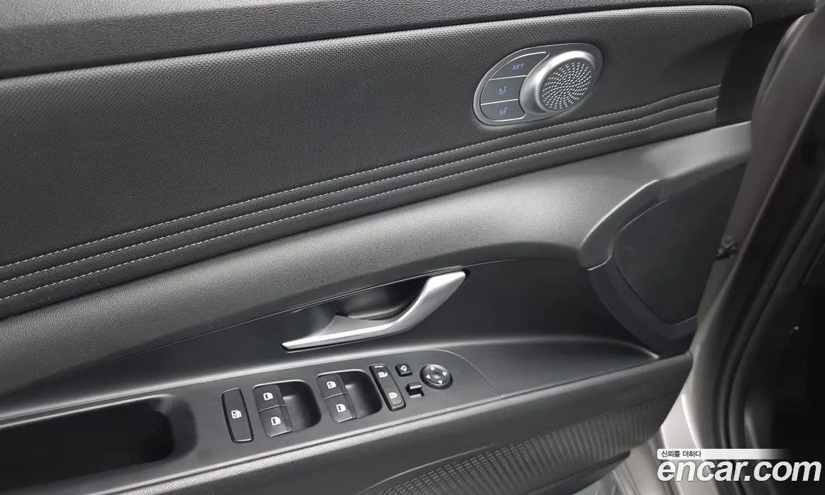 Hyundai Avante 2022 1.6 автомат (гидро), фото 14