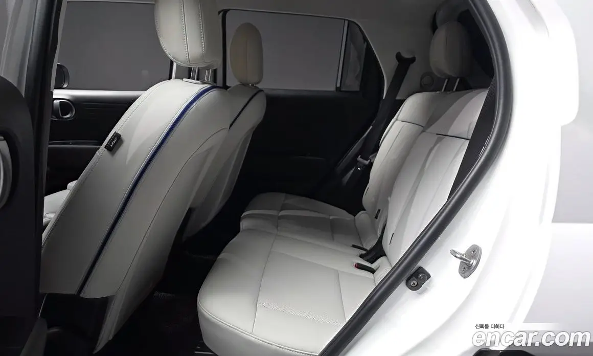 Hyundai Casper 2023 1.0 автомат (гидро), фото 12