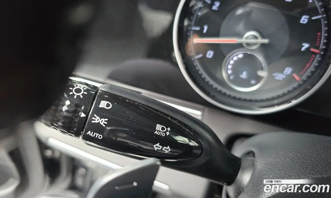 Hyundai Grandeur 2020 3.3 автомат (гидро), фото 26