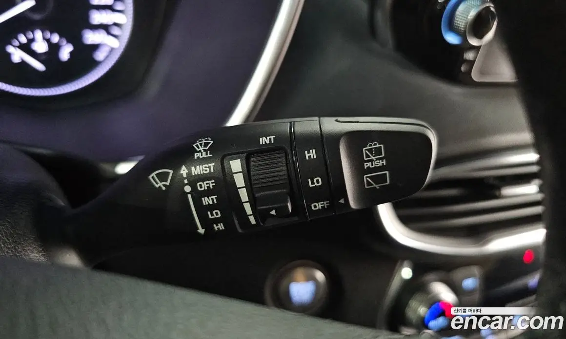 Hyundai Santa Fe 2019 2.0 автомат (гидро), фото 28