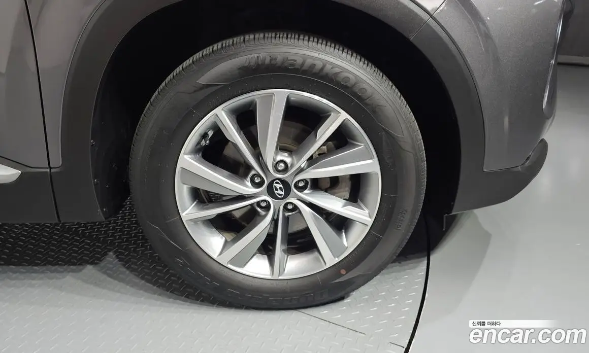 Hyundai Santa Fe 2019 2.0 автомат (гидро), фото 7
