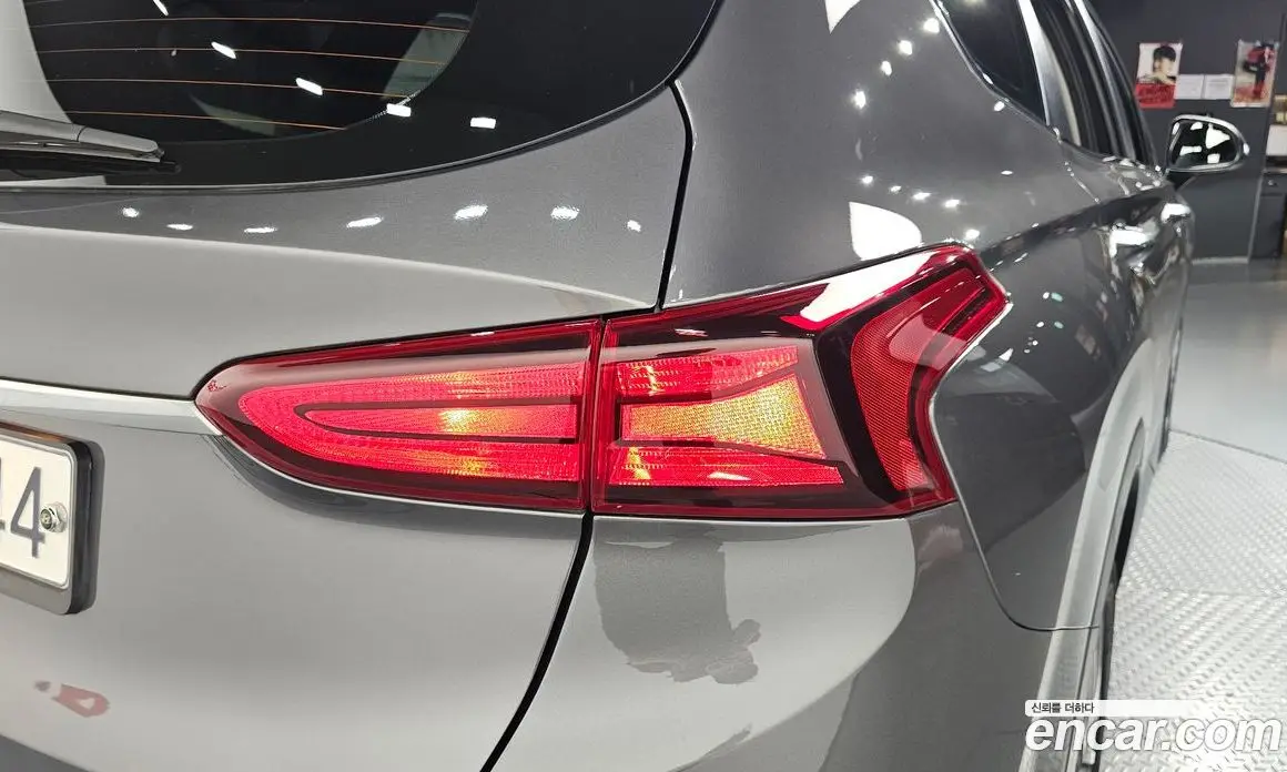Hyundai Santa Fe 2019 2.0 автомат (гидро), фото 9