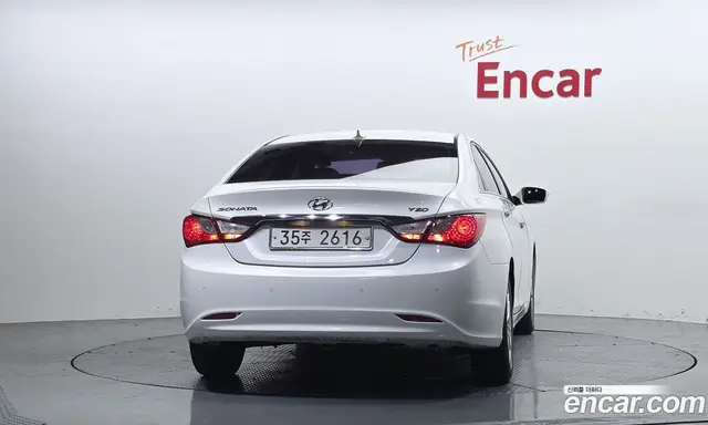Hyundai Sonata 2009 2.0 автомат (гидро), миниатюра 4