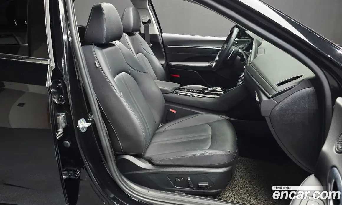 Hyundai Sonata 2019 2.0 автомат (гидро), фото 18