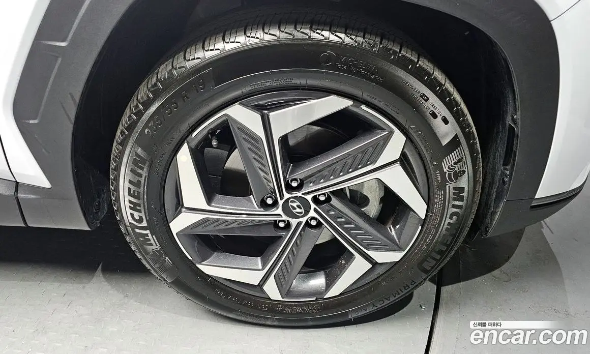 Hyundai Tucson 2022 1.6 автомат (гидро), фото 5