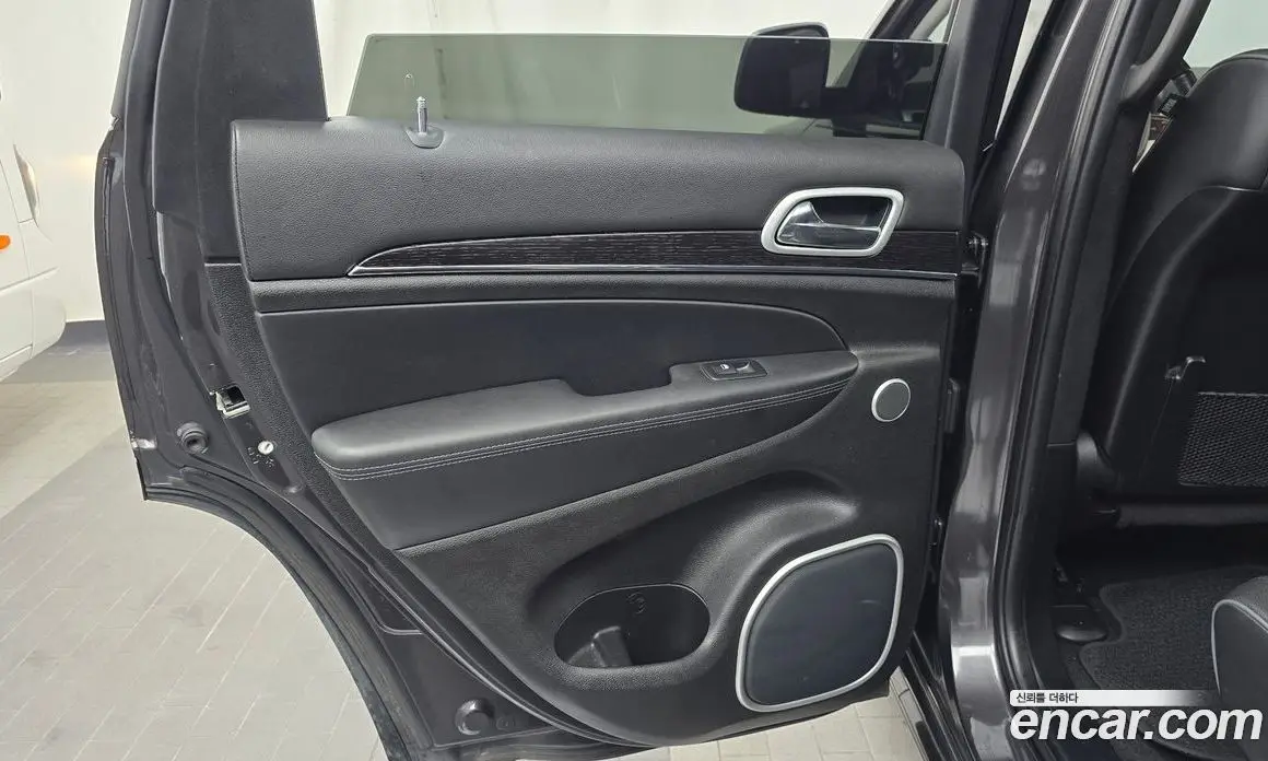 Jeep Cherokee 2021 3.6 автомат (гидро), фото 15