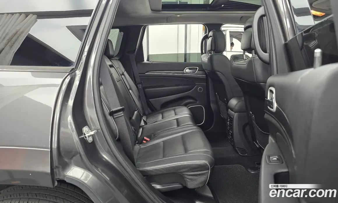 Jeep Cherokee 2021 3.6 автомат (гидро), фото 17
