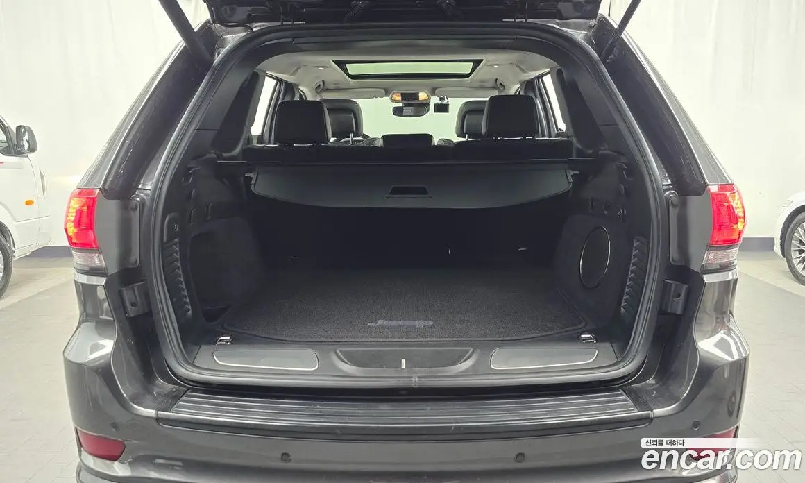 Jeep Cherokee 2021 3.6 автомат (гидро), фото 26