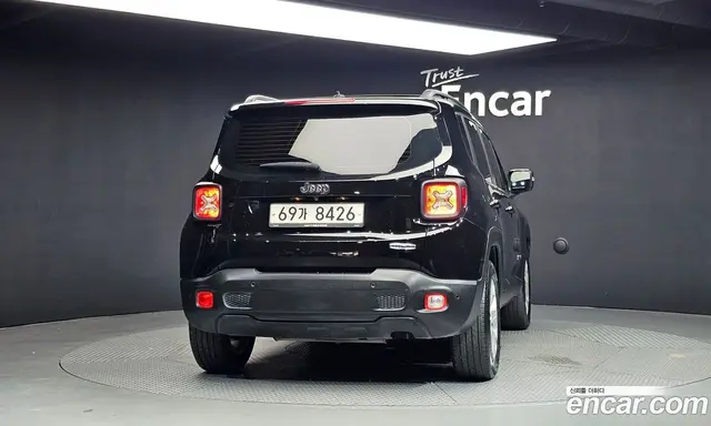 Jeep Renegade 2017 2.4 автомат (гидро), миниатюра 4