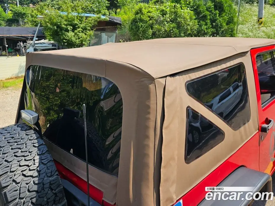 Jeep Wrangler 2010 2.8 автомат (гидро), фото 14