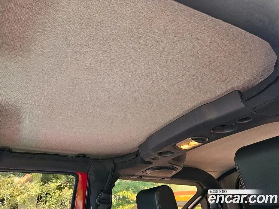 Jeep Wrangler 2010 2.8 автомат (гидро), фото 15
